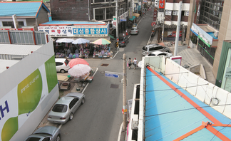주-상-관 복합건물 주변 (2011년)