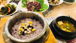 한사랑한우명가의 전경 모습을 좌측에서 찍은 사진입니다