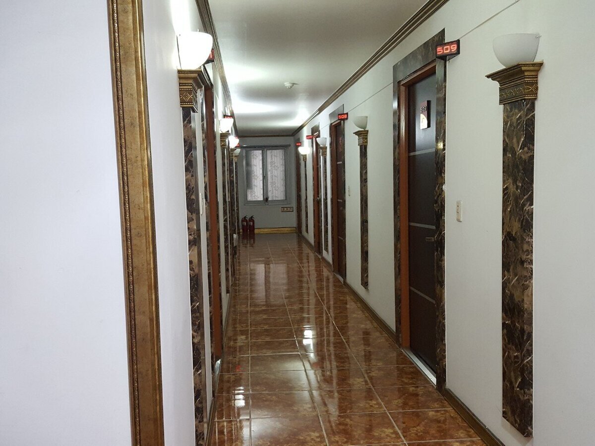 윈저 호텔입니다.