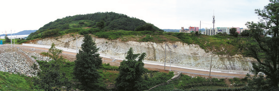 2008년에 촬영한 유달산 경광단지 공사전의 땅을 정리해 놓은 모습