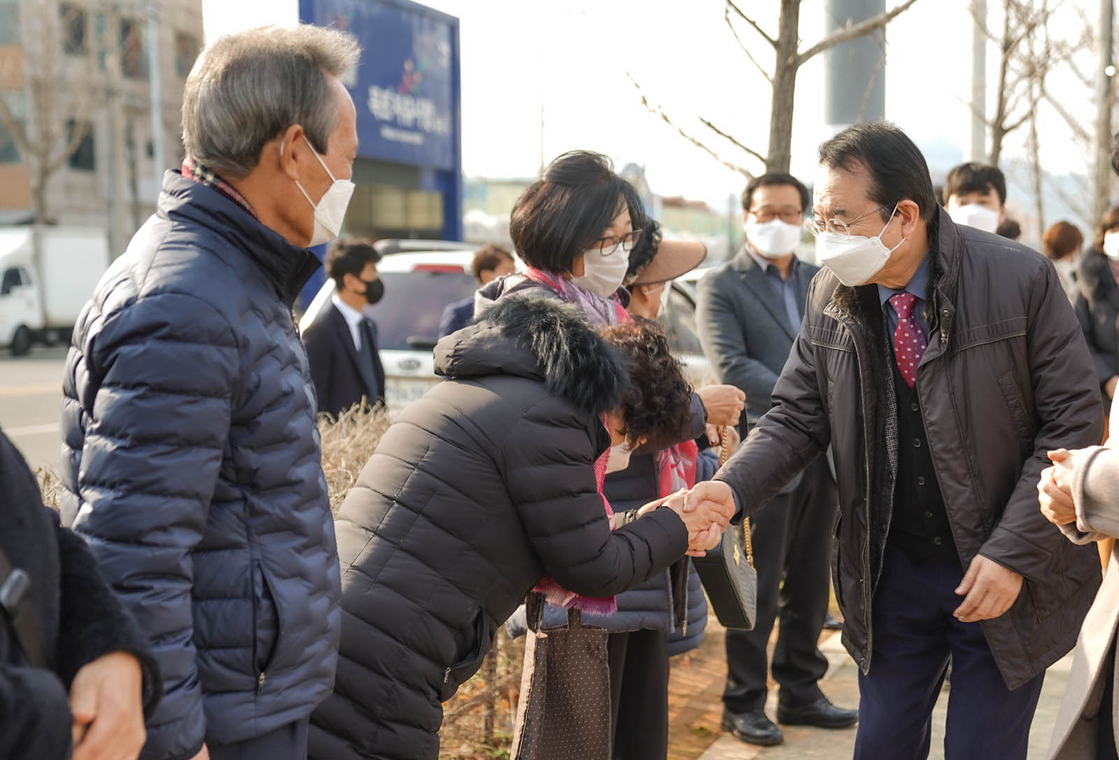 (12.20.용해동955) 주민제안 소규모 재생사업 삼학도 꽃길 화단 가꾸기 행사