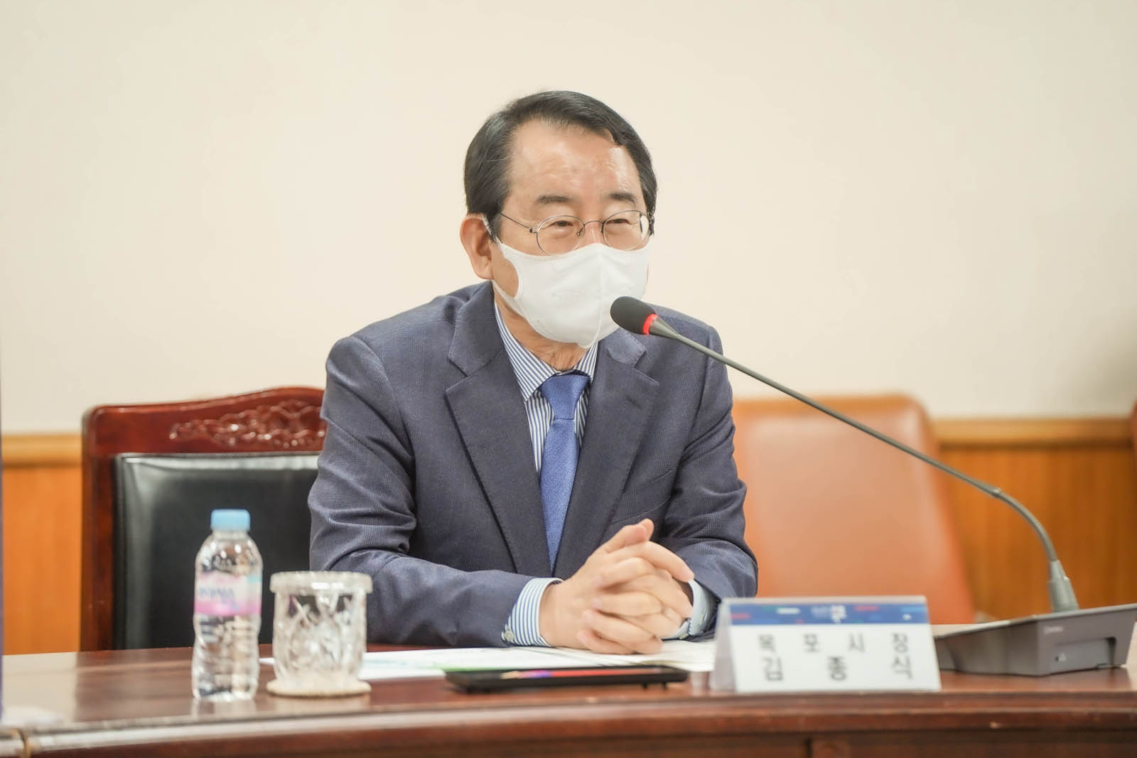 (03.29.상황실) 업무협약식을 진행중인 김종식 목포시장 모습